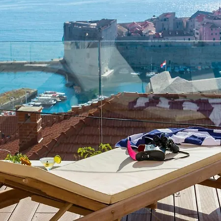 Vega - Three Bedroom With Swimming Pool And Sea View *