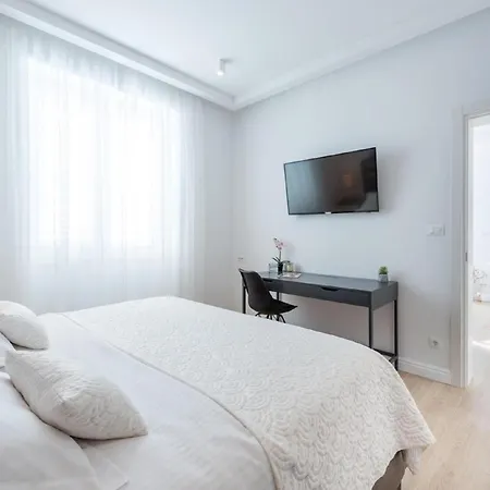 Vega - Three Bedroom With Swimming Pool And Sea View Dubrovnik