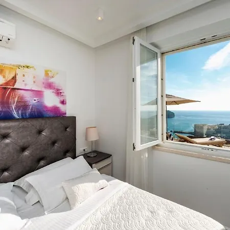 Vega - Three Bedroom With Swimming Pool And Sea View Ντουμπρόβνικ